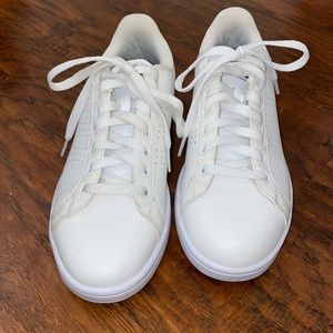 women’s white adidas